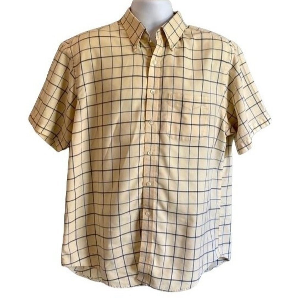 Van Heusen Mens Short Sleeve Button Down Shirt Size Large